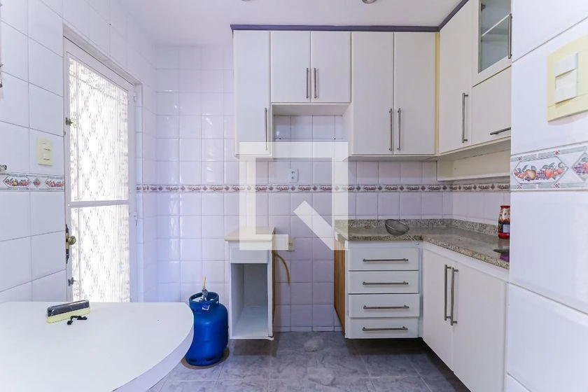 49 m² house with a washing machine and a bathtub