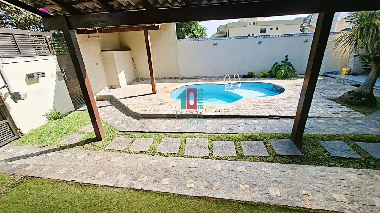 Condominium house with 4 bedrooms and closed kitchen — photo 3