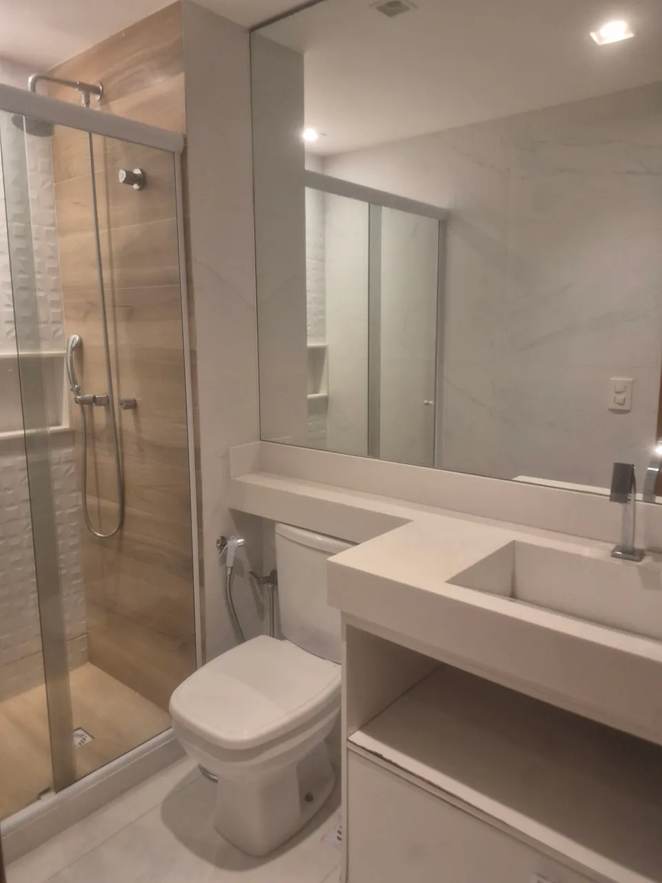 2-bedroom apartment with a walk-in closet in Rio de Janeiro — photo 4