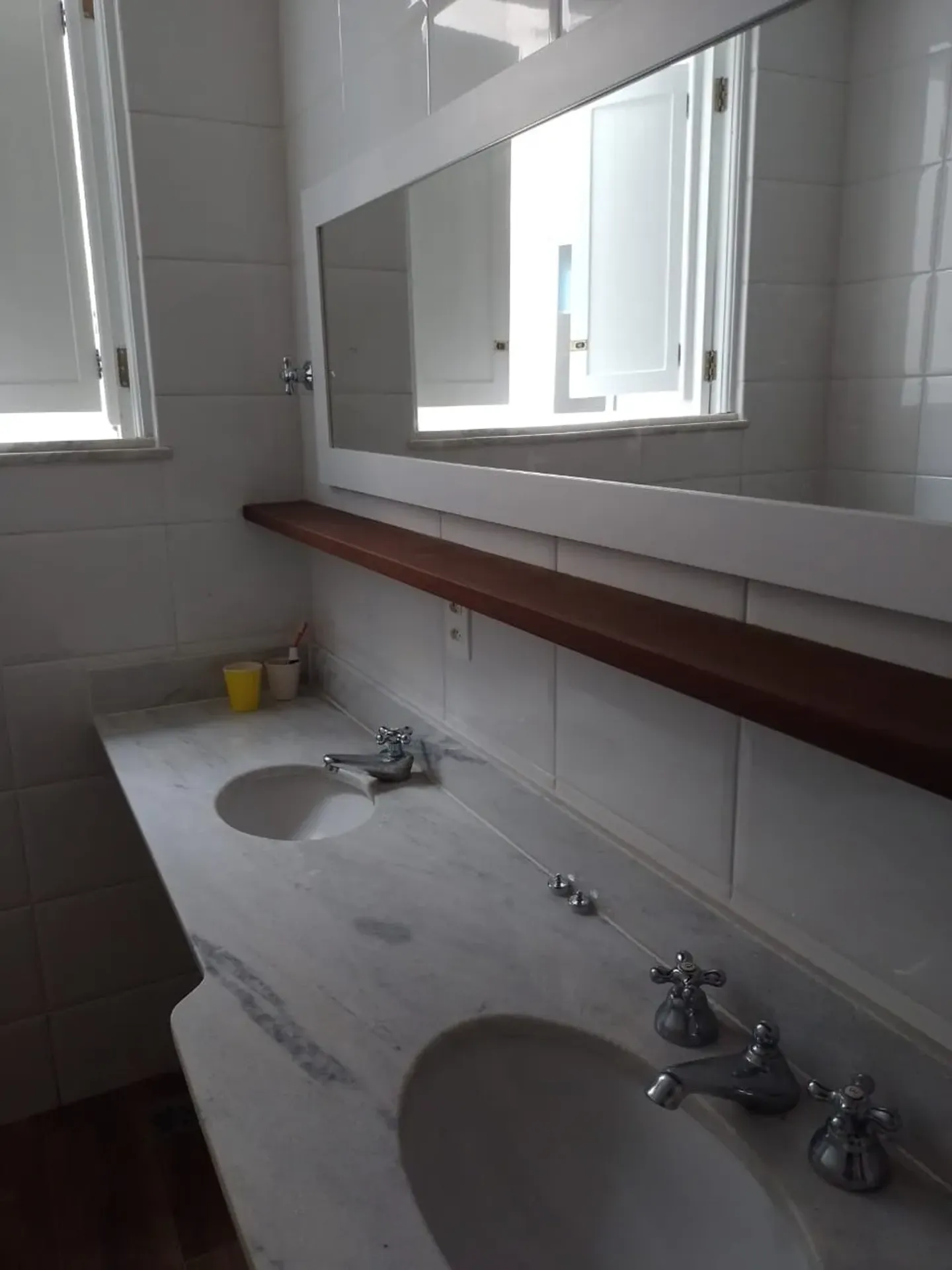 Furnished apartment, 77 m², with a bathtub — photo 18