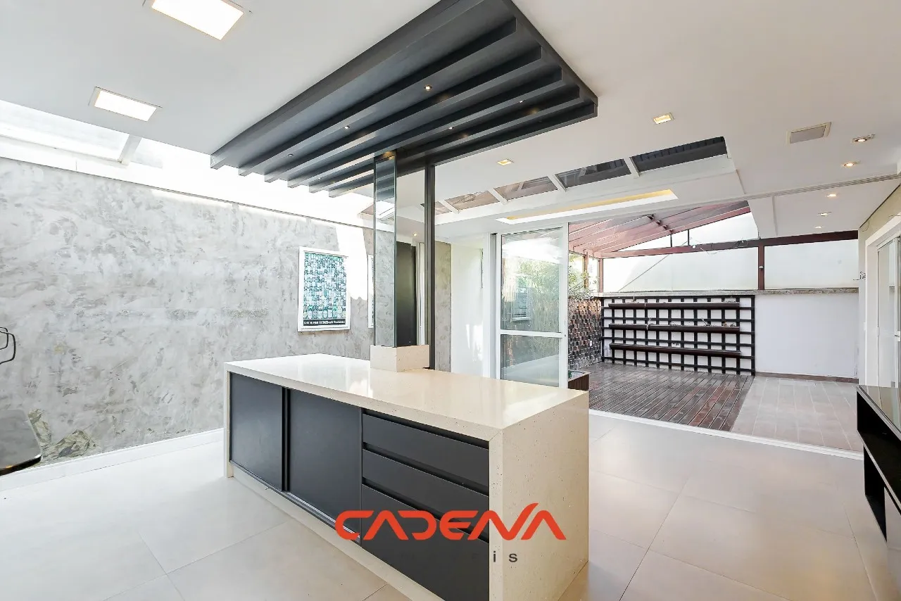 Будинок 390 м² з 4 спальнями-сюїтами та 4 місцями — photo 7