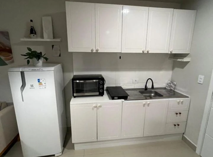 Apartamento mobiliado de 30 m² com 1 quarto e 1 banheiro — photo 2