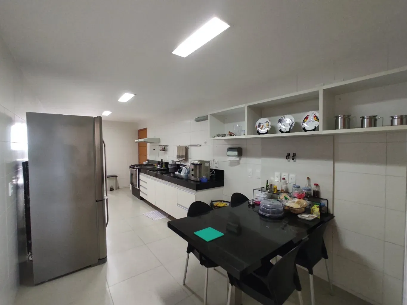 Apartment with 3 en-suite bedrooms, 4 baths and 4 parking — photo 2