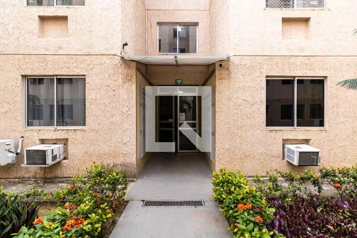 Apartamento sem vaga com 2 quartos e lavanderia com máquina — photo 44