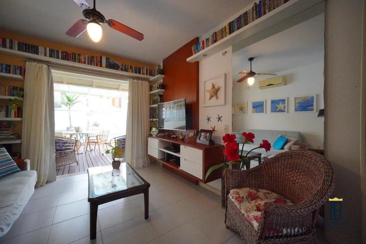 Casa de 3 dormitorios con ventanales de piso a techo — photo 13