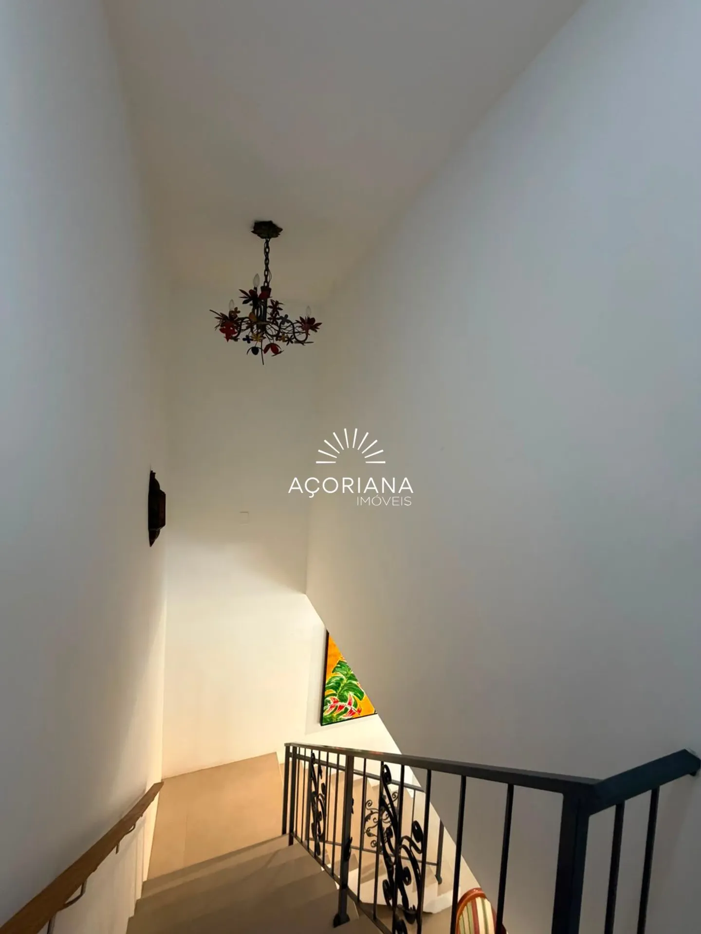 Furnished 600 m² house with 5 bedrooms and an integrated kitchen — photo 48