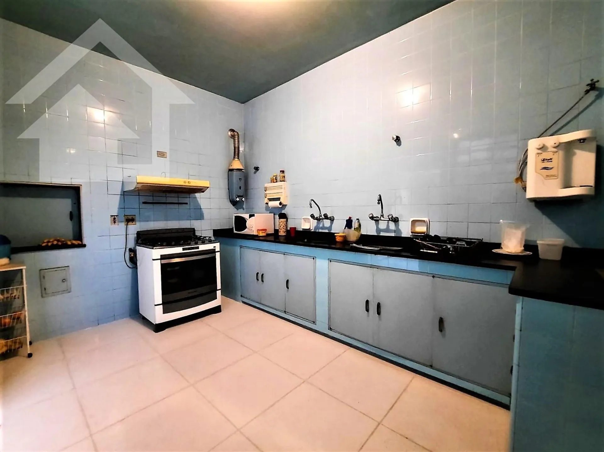 525 m² apartment with a home office and a bathtub — photo 23