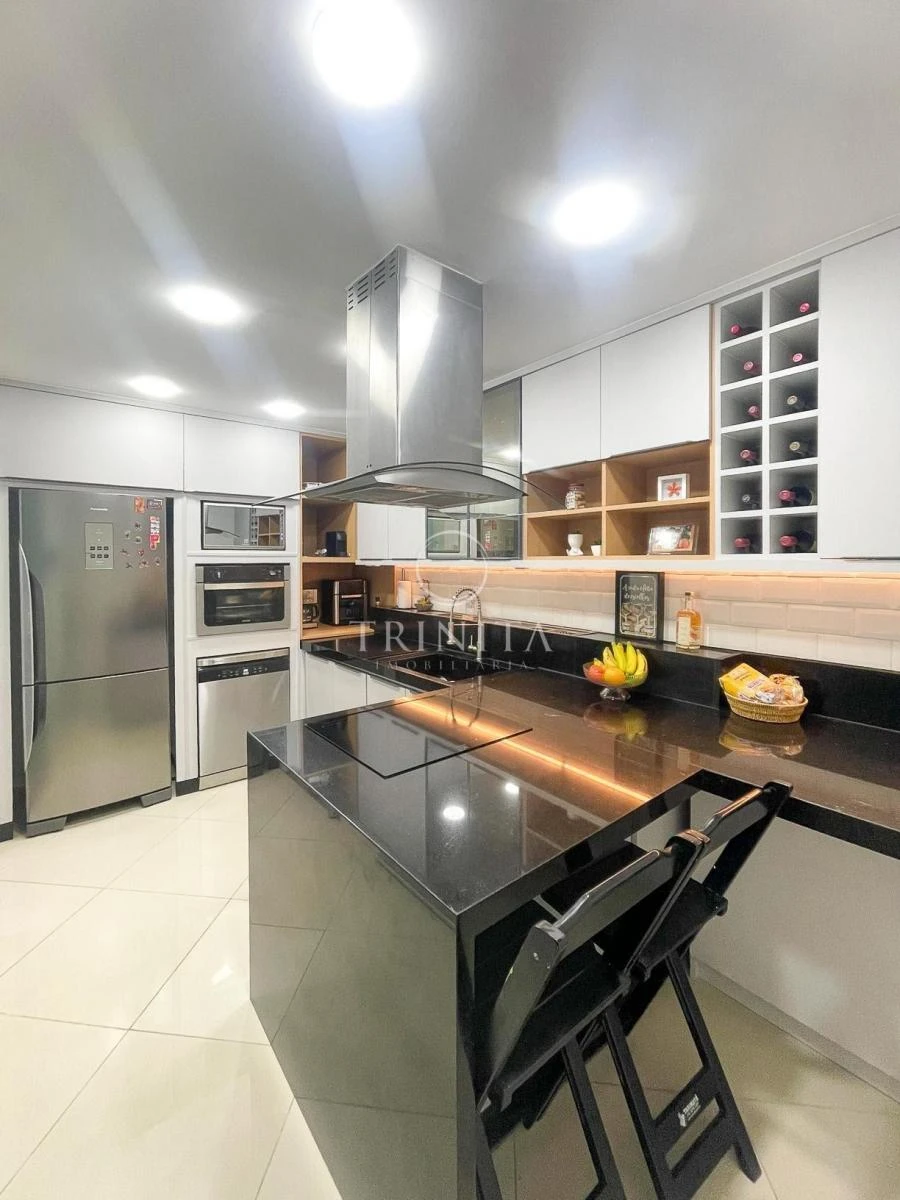 Furnished house, 170 m², with a grill on the balcony — photo 11