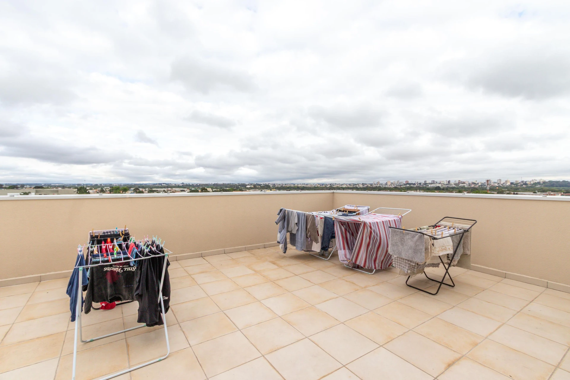 2-bedroom apartment with a home office in Curitiba — photo 18