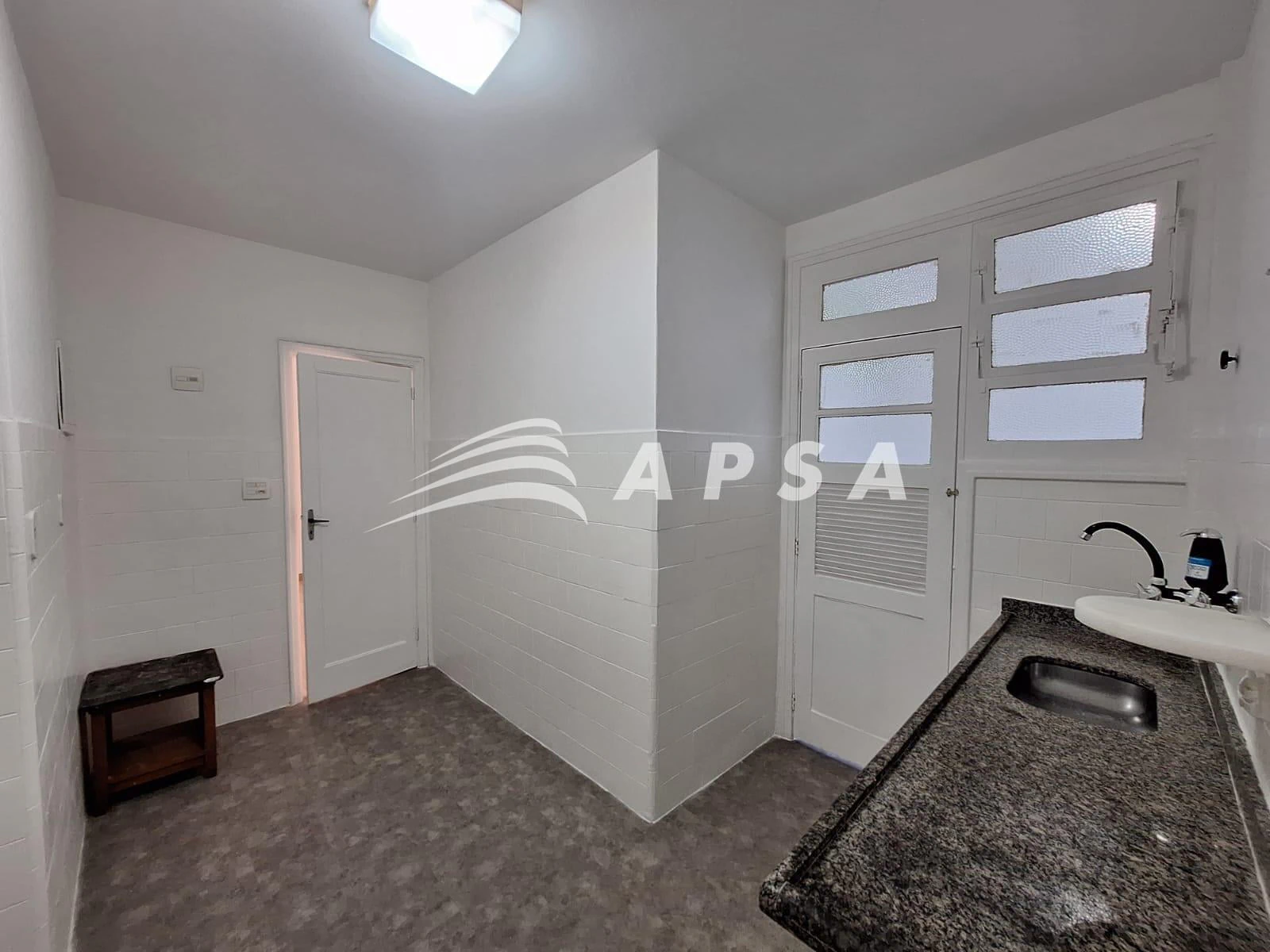 97 m² apartment with 3 bedrooms and 2 bathrooms — photo 13