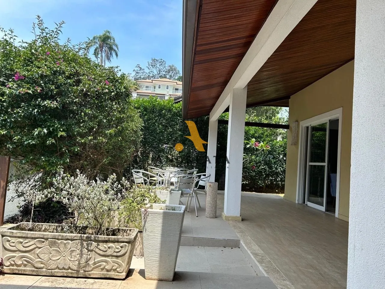 Casa em condomínio com 5 quartos e 5 banheiros — photo 10