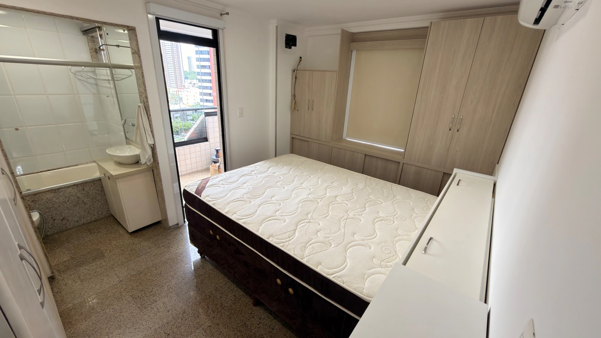 Apartamento, 99 m², com banheira — photo 14