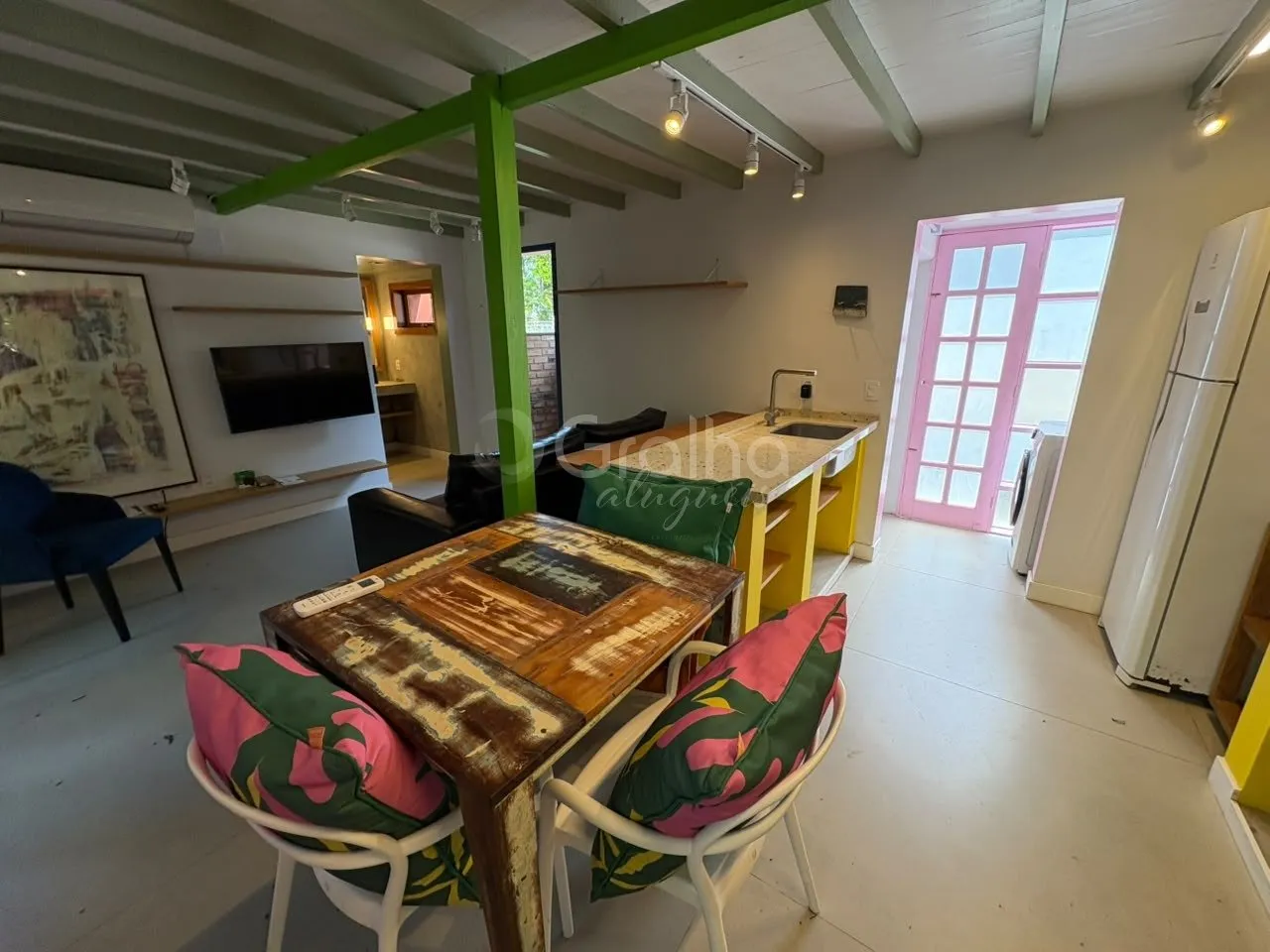 2-bedroom house with a washing machine — photo 17