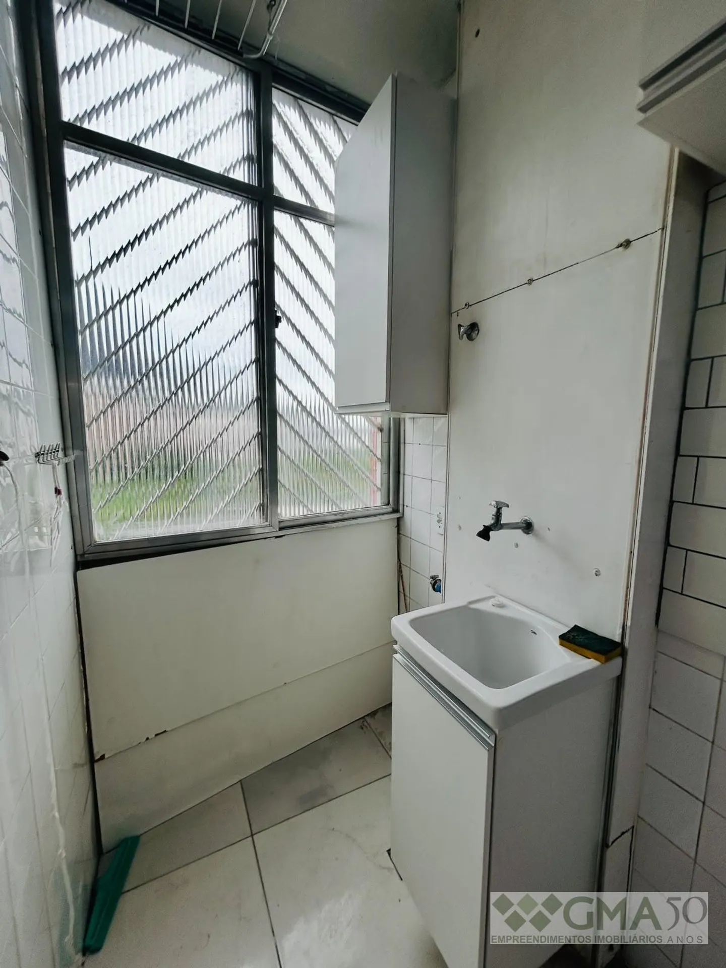 2-bedroom apartment with a washing machine — photo 27