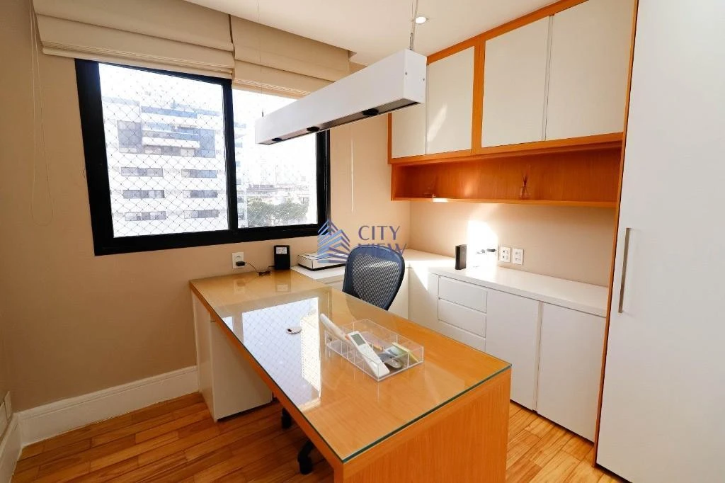Dishwasher in a 4-bedroom apartment, 280 m² — photo 10