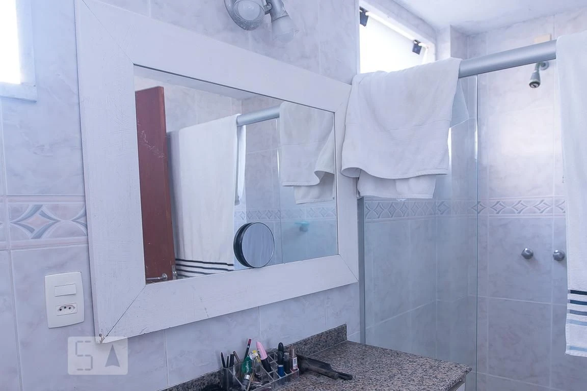 Furnished 3-bedroom apartment with private BBQ — photo 52