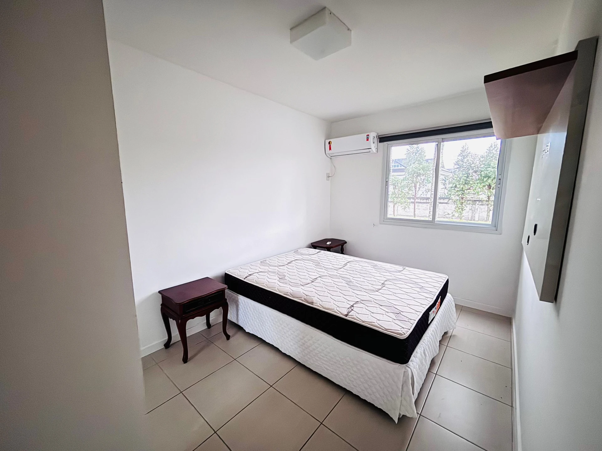 Furnished 2-bedroom apartment with separate kitchen — photo 3