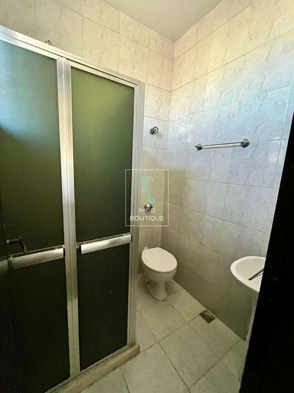 Casa de 5 dormitorios y 321 m² con oficina en casa — photo 15