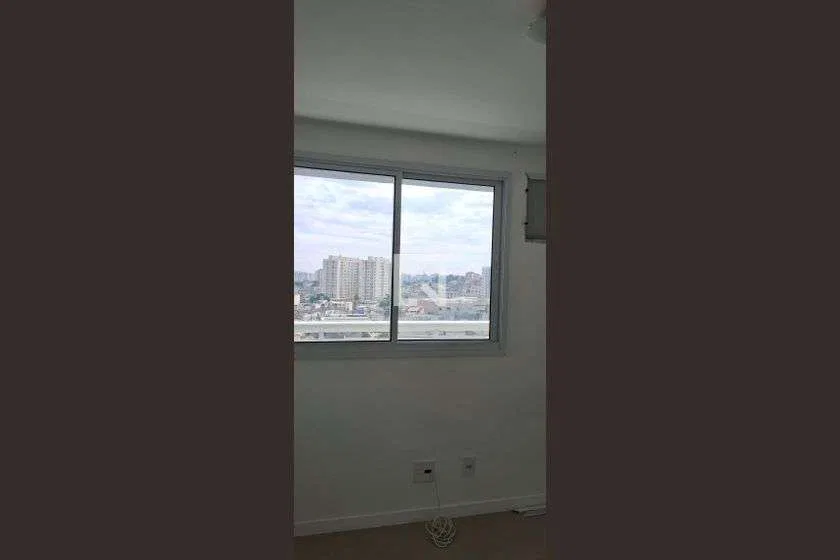 2-bedroom apartment in a building with a gym — photo 8