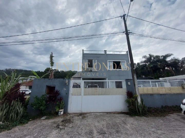 465 m² house with 4 bedrooms and 7 bathrooms — photo 9