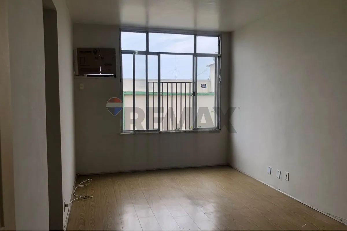 63 m² apartment with a washing machine and a bathtub — photo 12