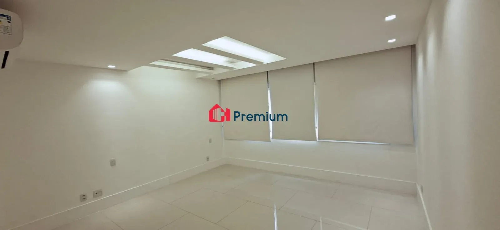 Casa com 5 suítes e 7 banheiros, 5 vagas — photo 35