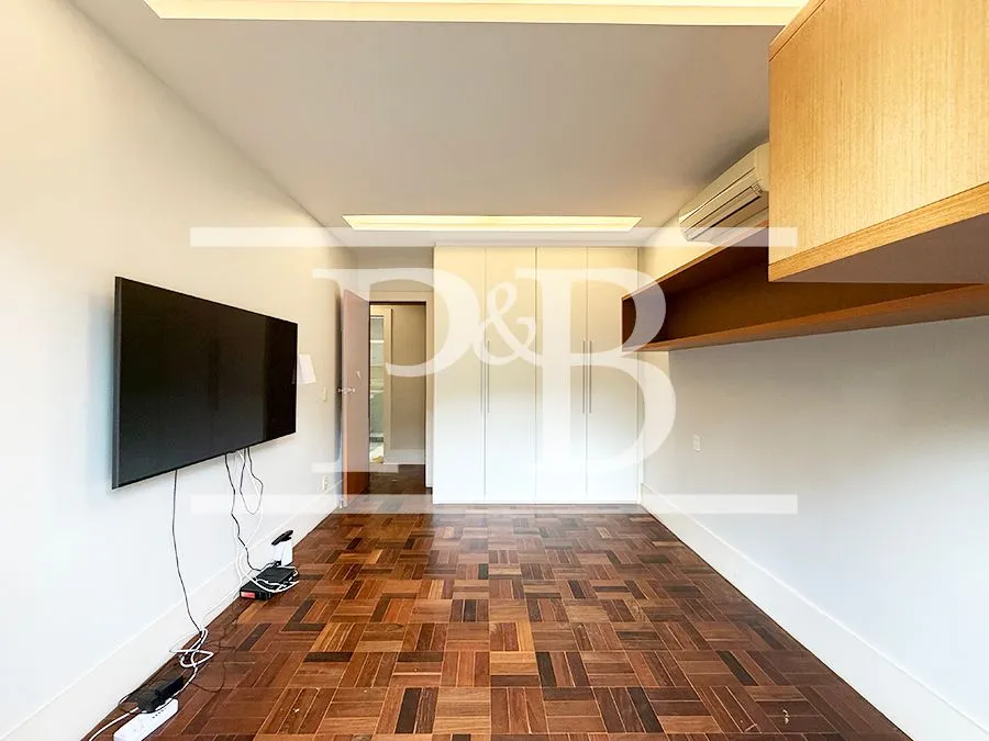 Apartamento com 4 quartos e escritório — photo 30