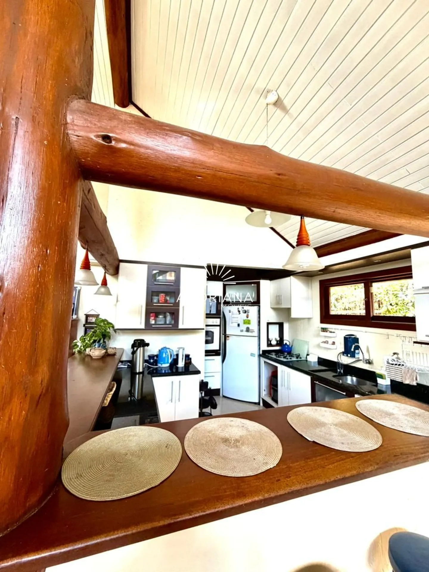 Floor-to-ceiling windows in a 3-bedroom house, 224 m² — photo 5