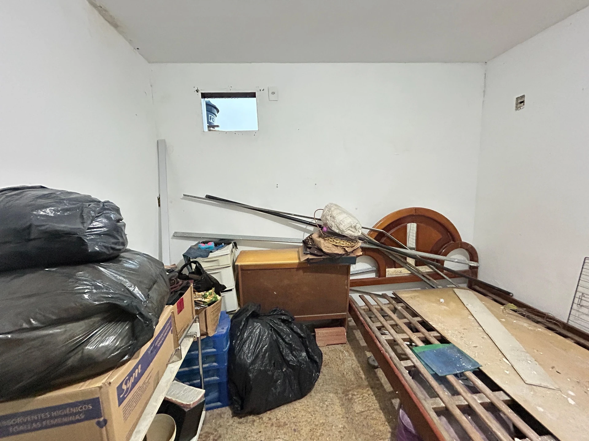 Casa com 4 quartos e varanda fechada de vidro — photo 40