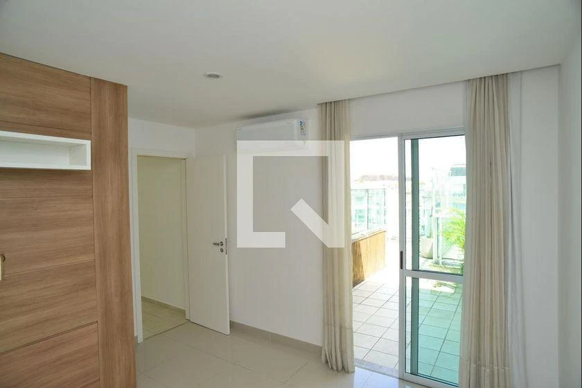 3-bedroom apartment in a building with a gym — photo 9