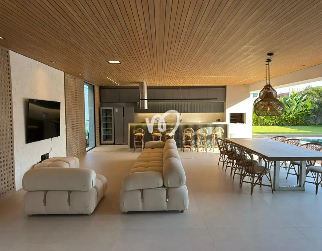 Furnished house with 5 bedrooms and an open kitchen — photo 19