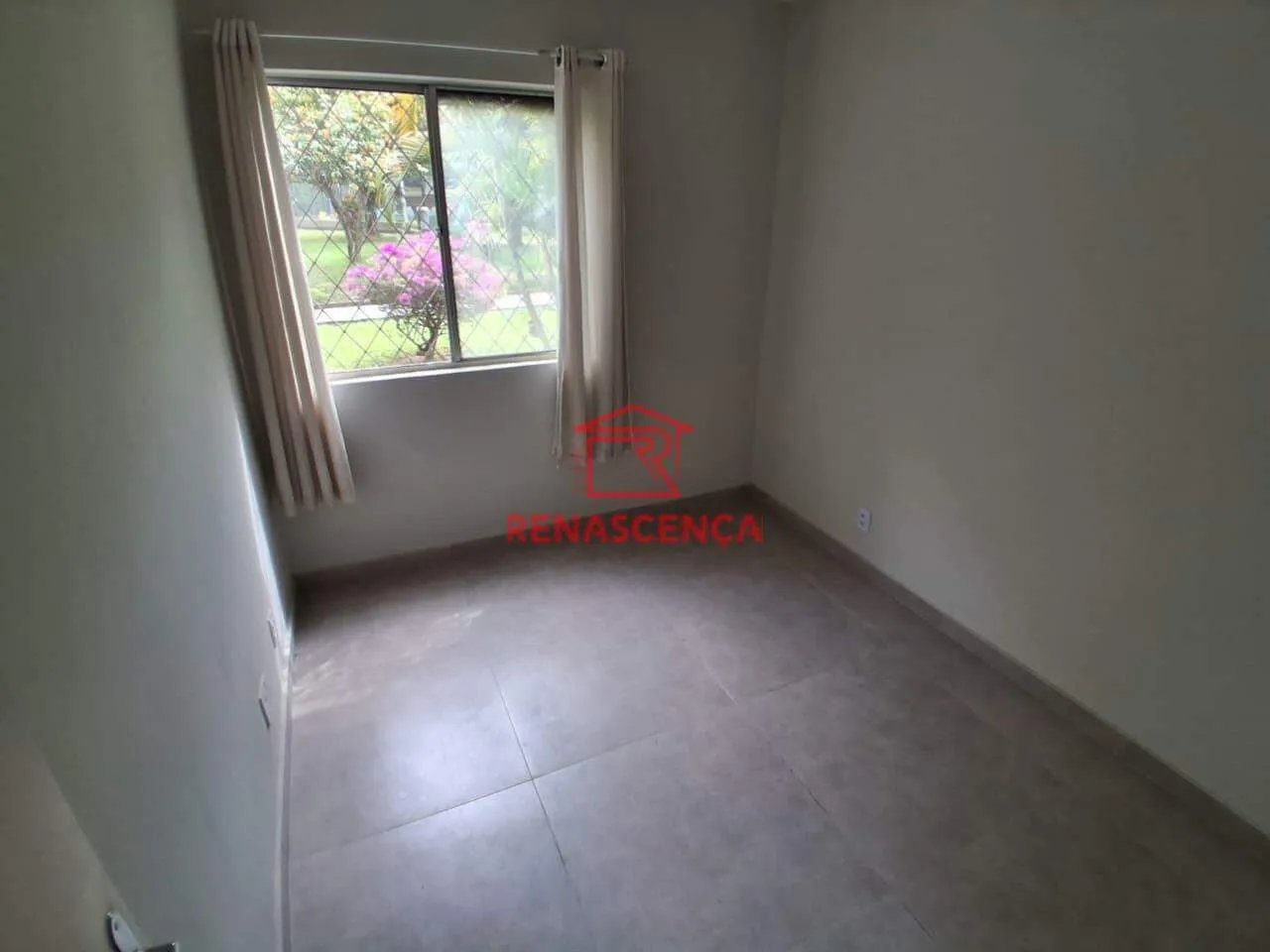 2-bedroom apartment with no parking, 1 bathroom — photo 7