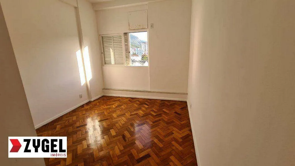 2-bedroom apartment with a closed-off kitchen — photo 23