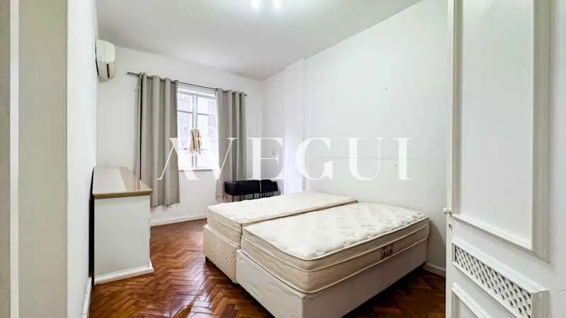 214 m² apartment with 4 bedrooms and 3 bathrooms — photo 13