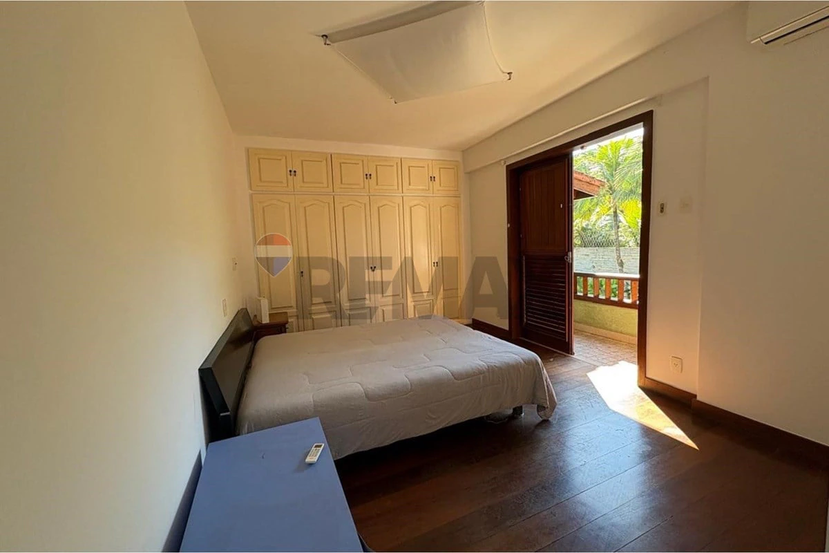 Casa mobiliada de condomínio com 6 suítes e 8 vagas — photo 11
