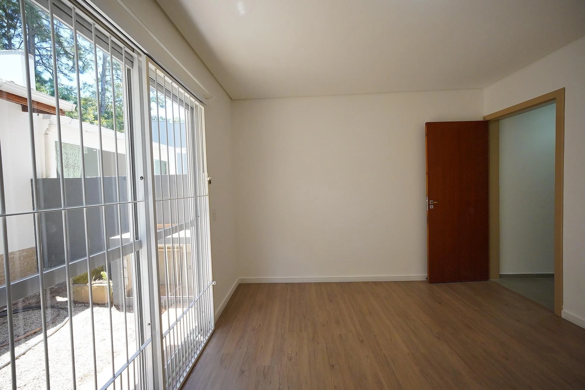 Casa de 3 dormitorios con jardín — photo 9