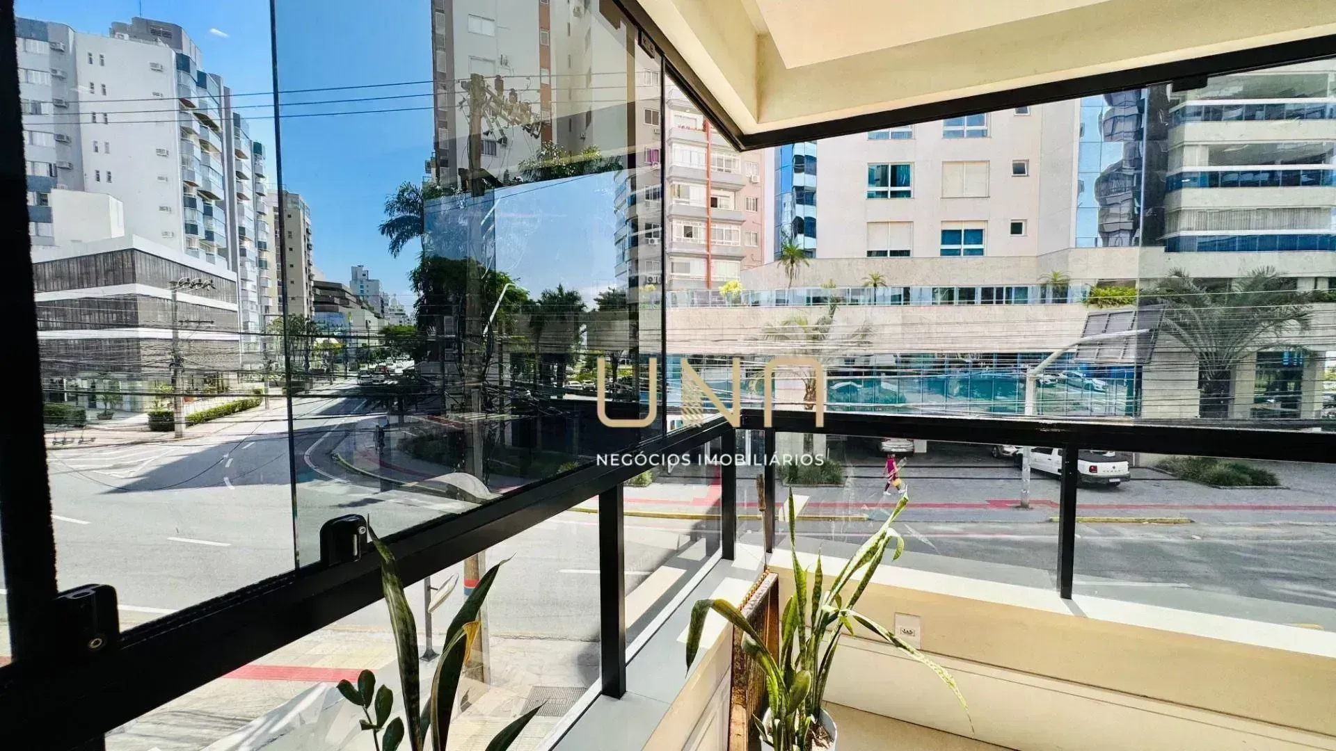 Apartamento amueblado con 4 dormitorios y 183 m² — photo 15