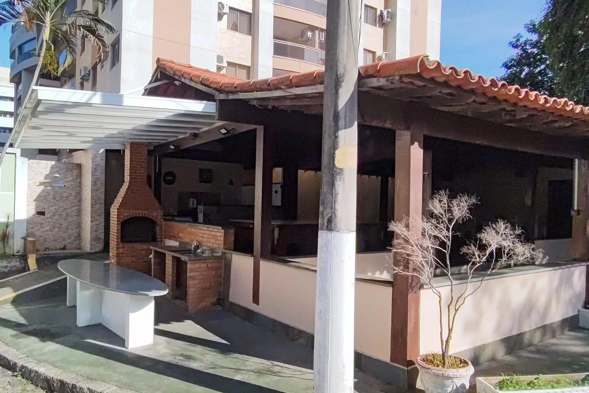 House, 362 m², with a jacuzzi — photo 28