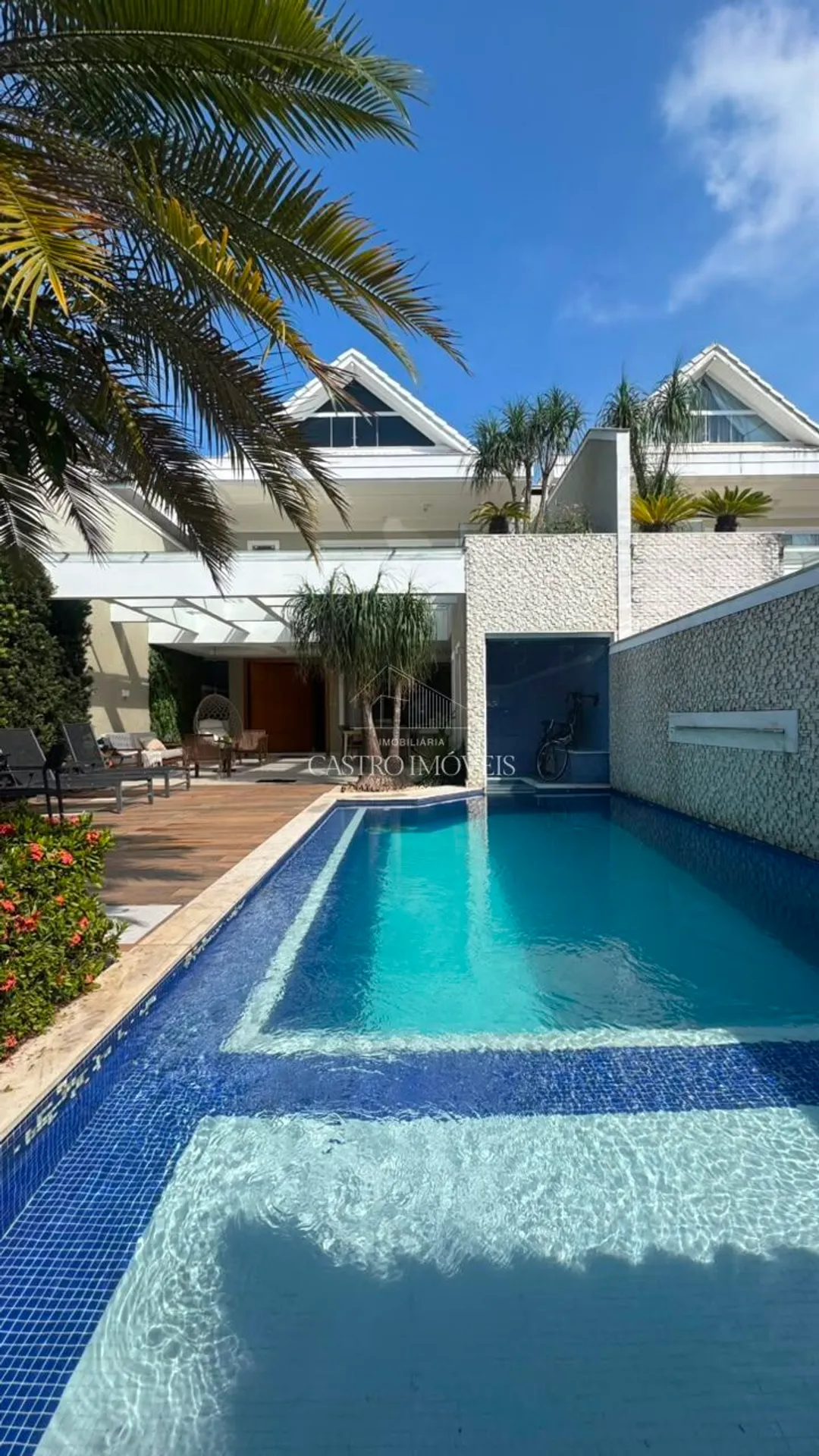 Furnished house with 4 en-suite bedrooms and private garden — photo 32