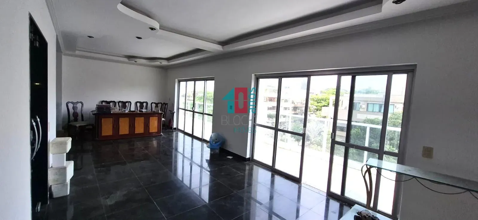 Apartamento com 4 quartos e cozinha separada — photo 6