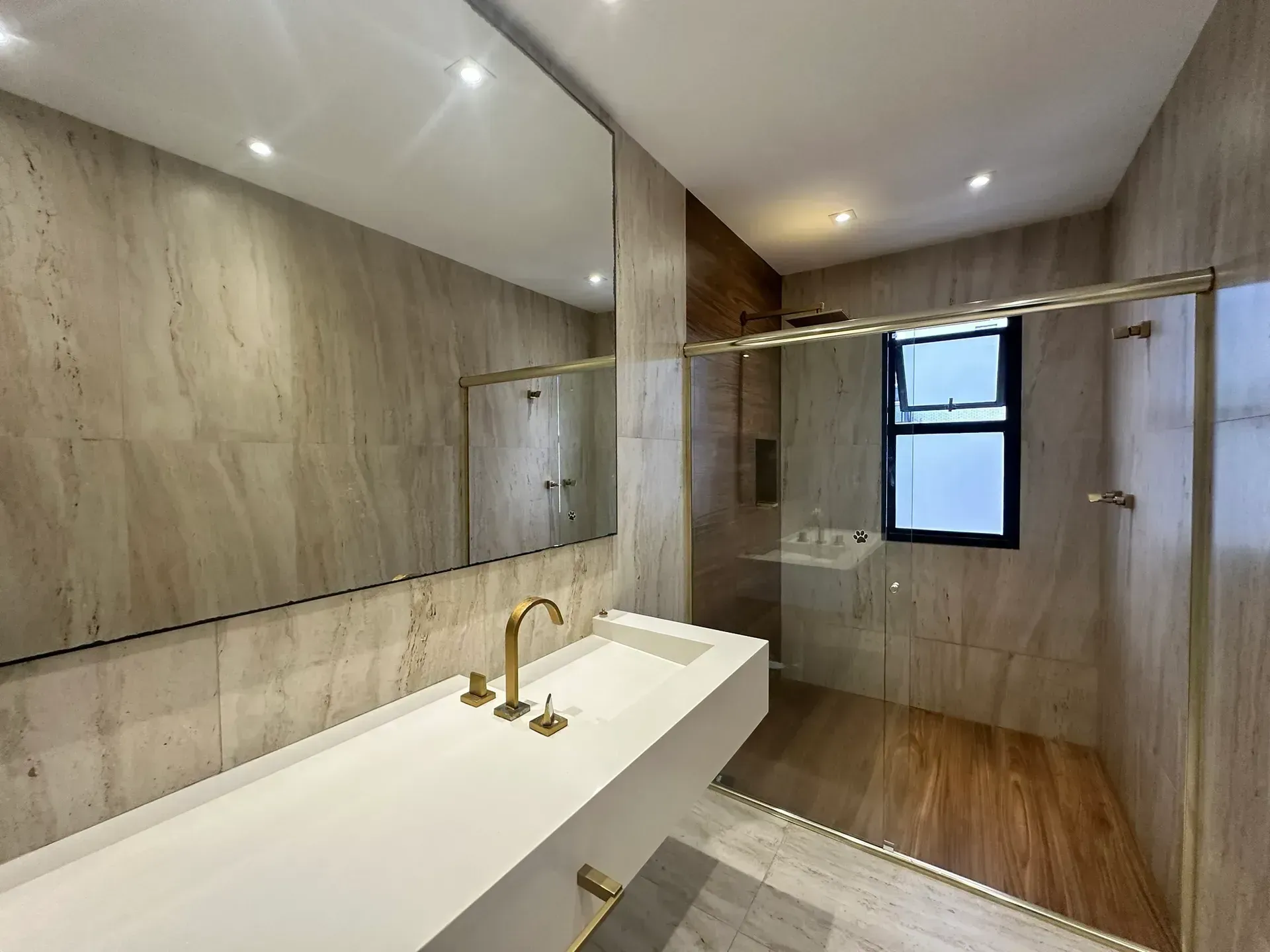 Apartamento sin muebles con 3 dormitorios y se aceptan mascotas — photo 17