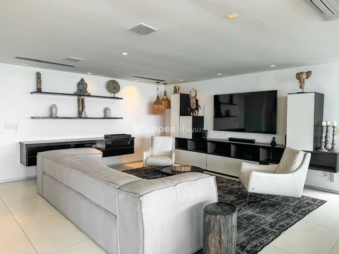 House with 5 en-suite bedrooms, 8 baths and 3 parking — photo 37