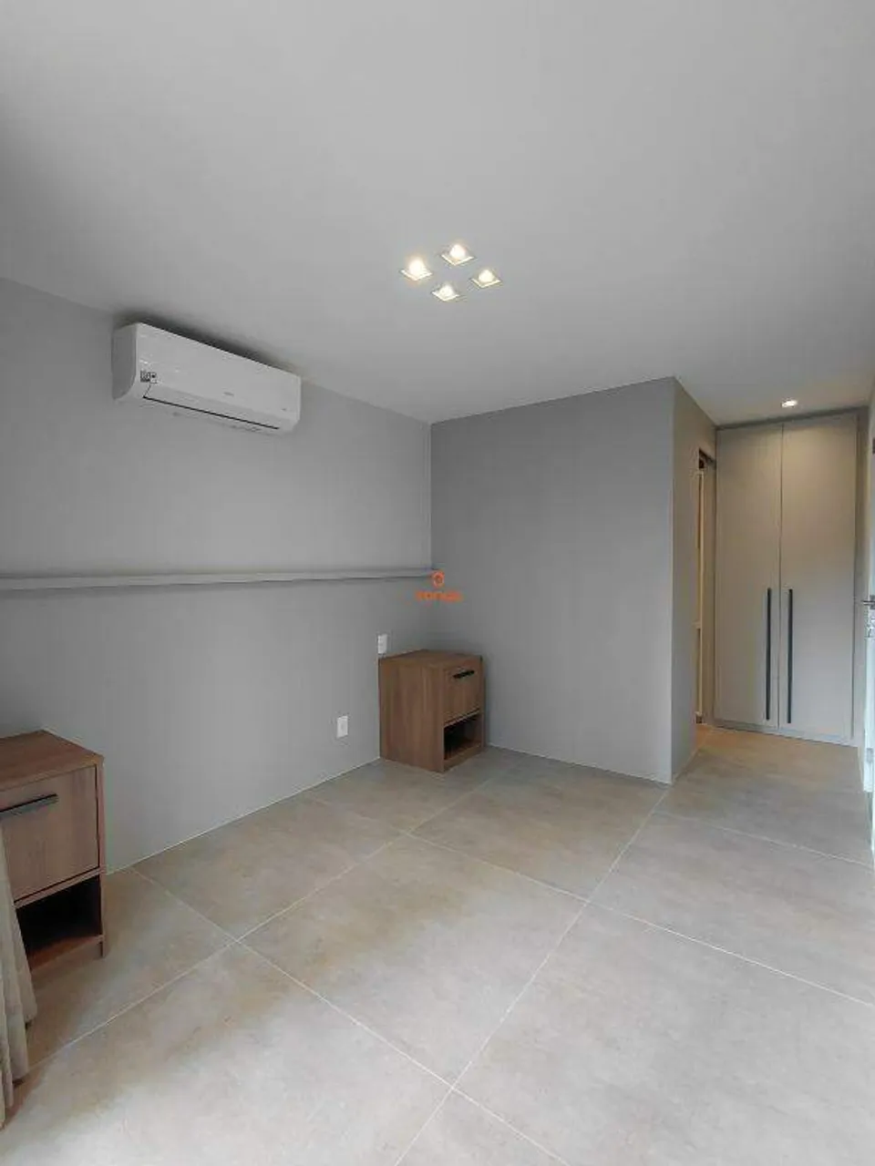 Apartment with 3 bedrooms, 2 bathrooms and enclosed balcony — photo 3