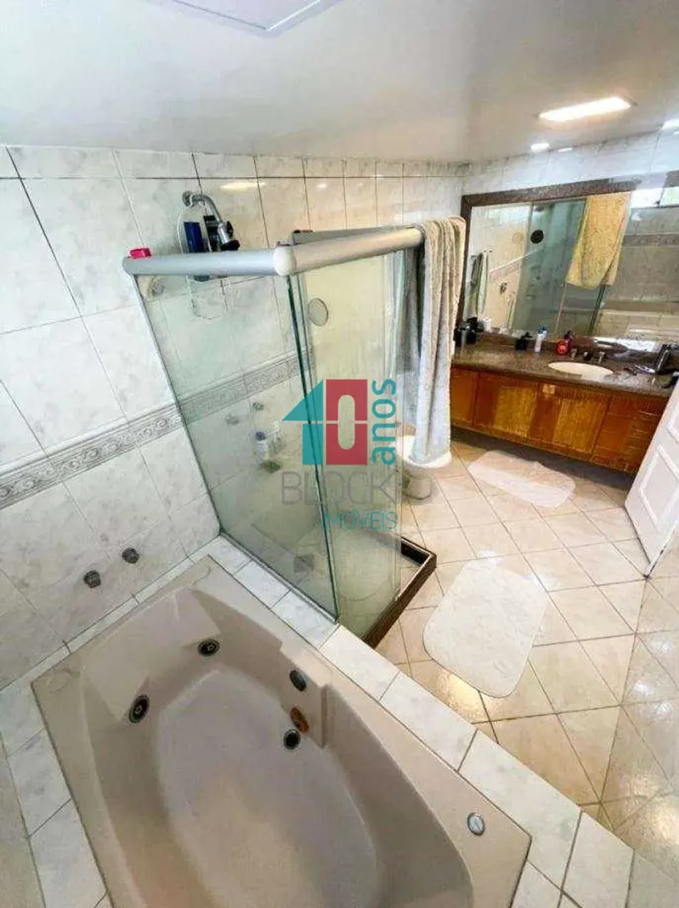 Casa mobiliada com 4 quartos e cozinha a gás — photo 4