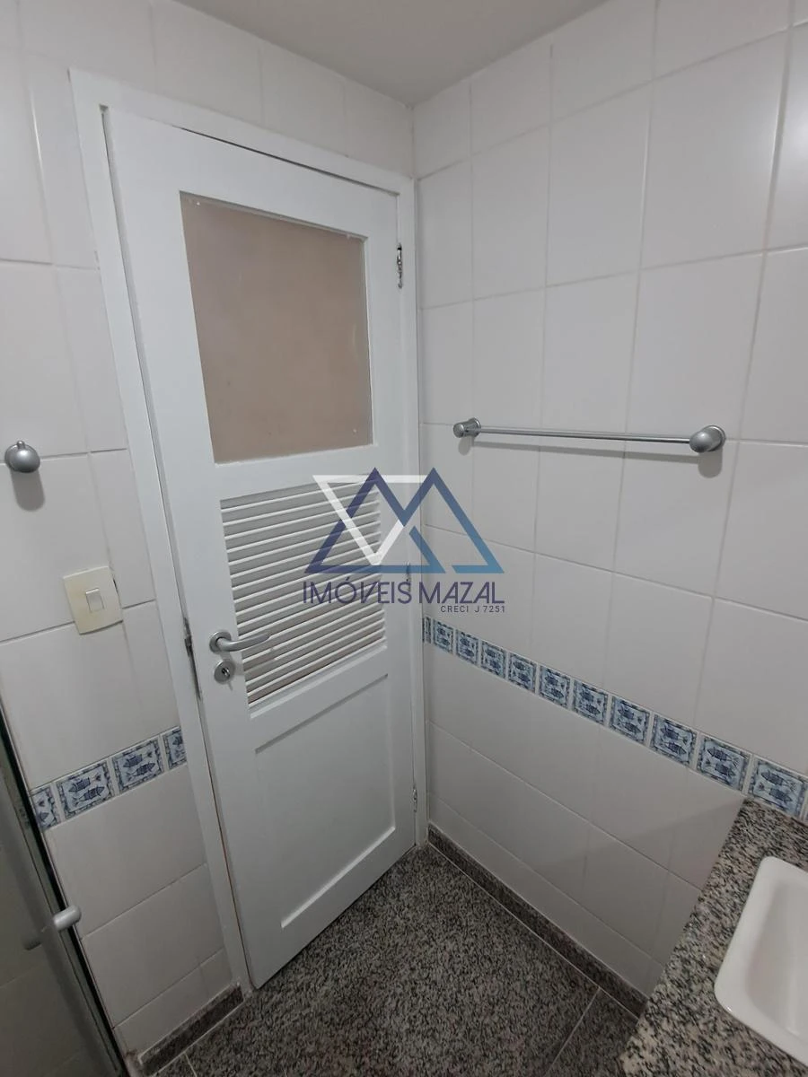 3-bedroom apartment with a walk-in closet in Rio de Janeiro — photo 33