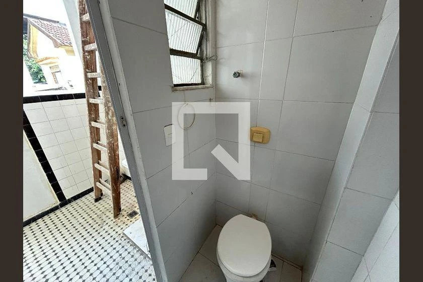 Деревянный пол или ламинат и 2 спальни: дом 80 м² — photo 23