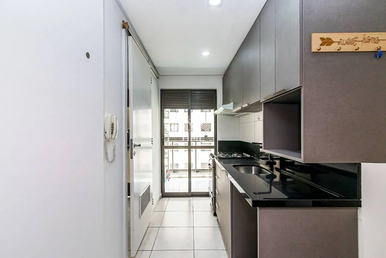 Wood or laminate floors in a 3-bedroom apartment, 78 m² — photo 12