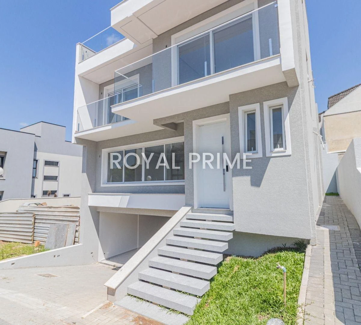 Unfurnished quadriplex house with 3 en-suite rooms — photo 3