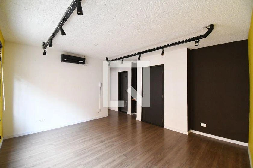 Apartment, 62 m², with wood or laminate floors — photo 8