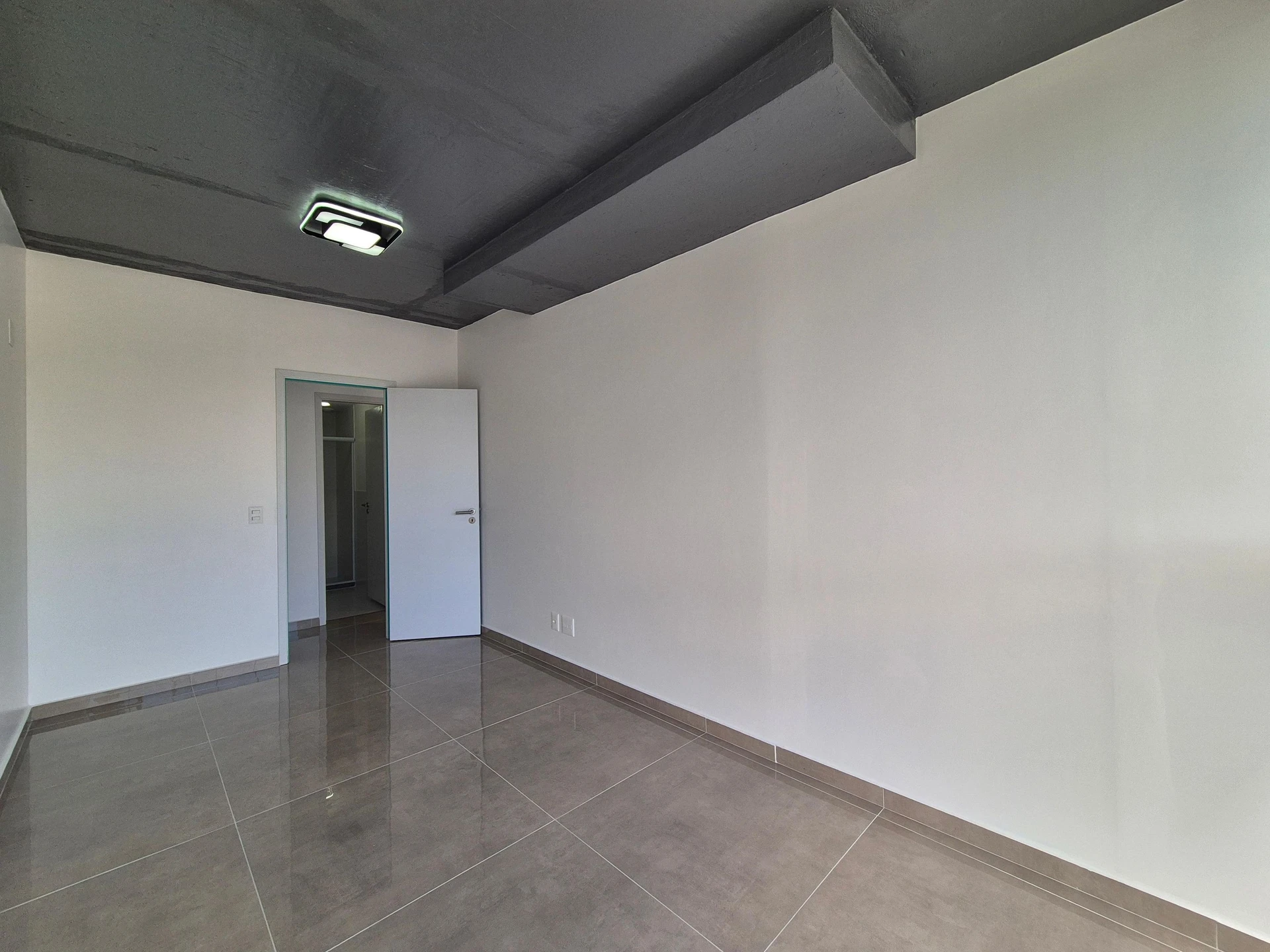 Washing machine in a 2-bedroom apartment, 84 m² — photo 29